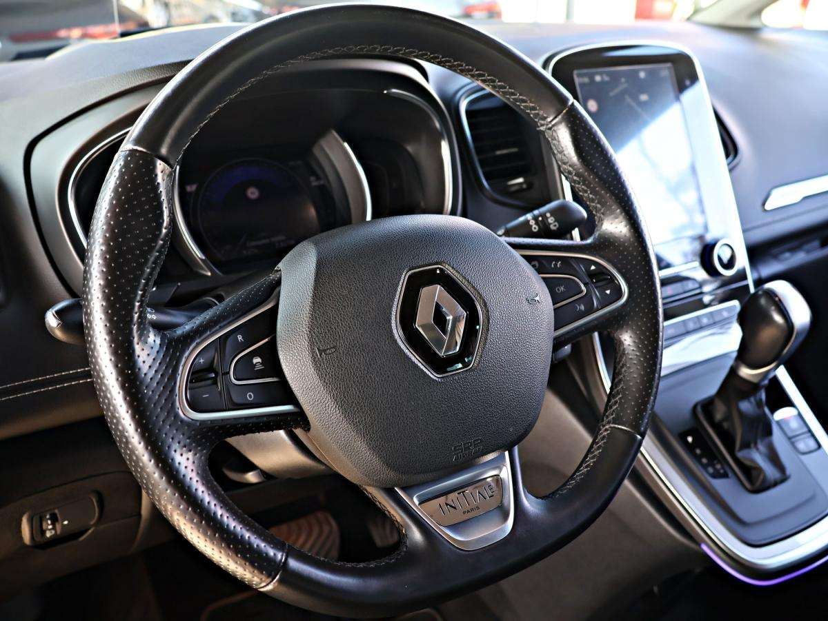 renault-grand-scenic-2018-diesel-1598cc