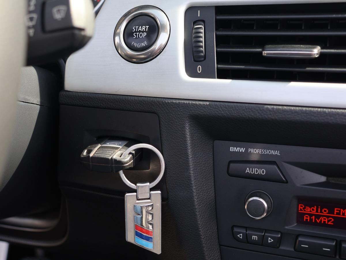 bmw-serie-3-2007-gasolina-2996cc