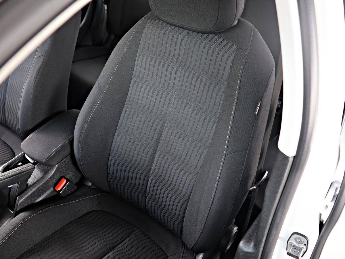 peugeot-308-2015-diesel-1560cc