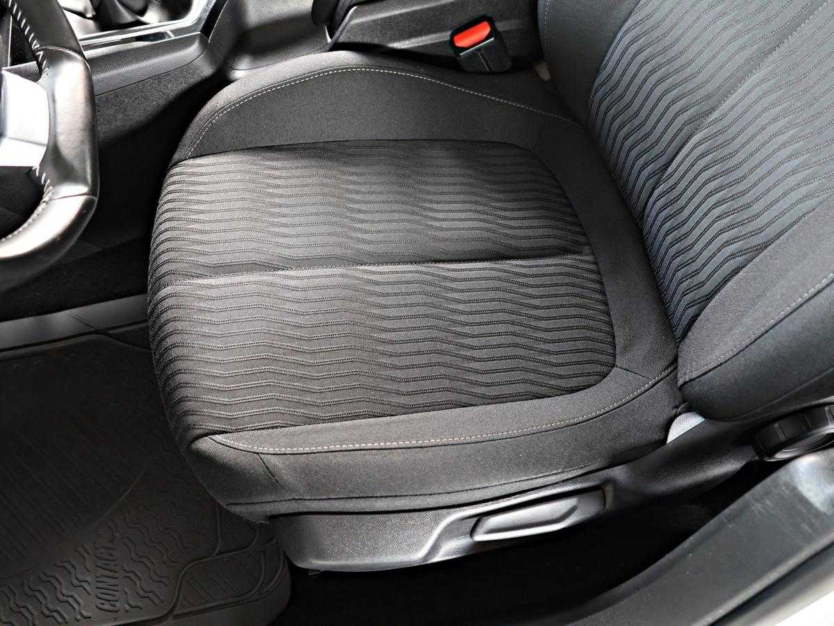 peugeot-308-2015-diesel-1560cc