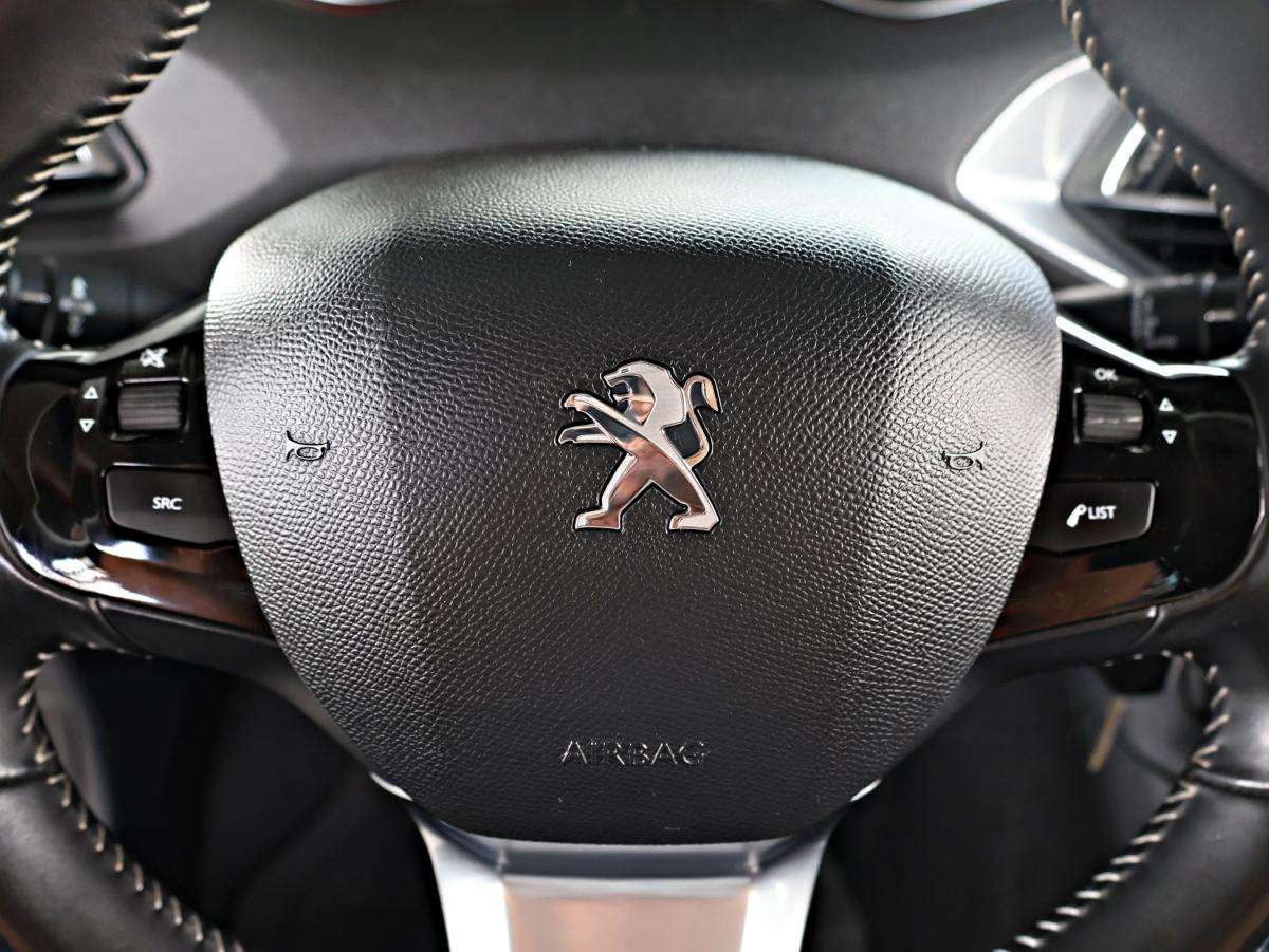 peugeot-308-2015-diesel-1560cc