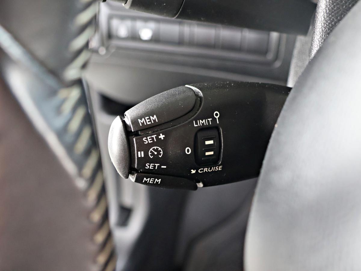 peugeot-308-2015-diesel-1560cc