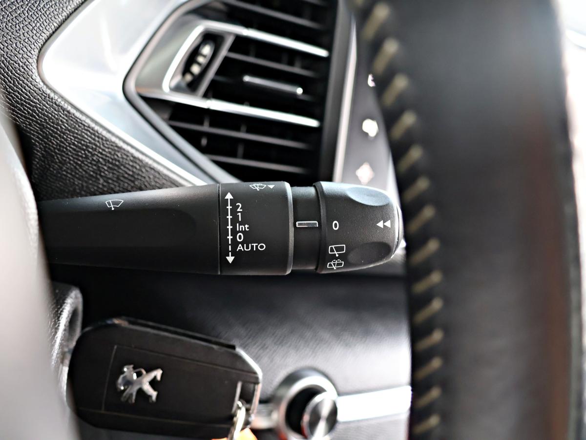 peugeot-308-2015-diesel-1560cc