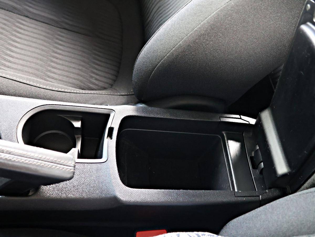 peugeot-308-2015-diesel-1560cc