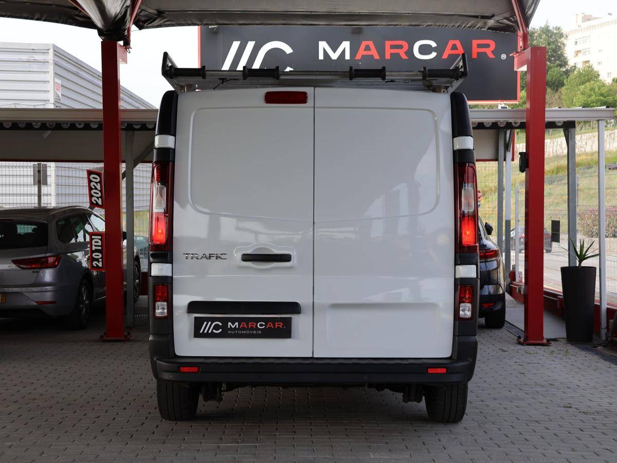 renault-trafic-2021-diesel-1997cc