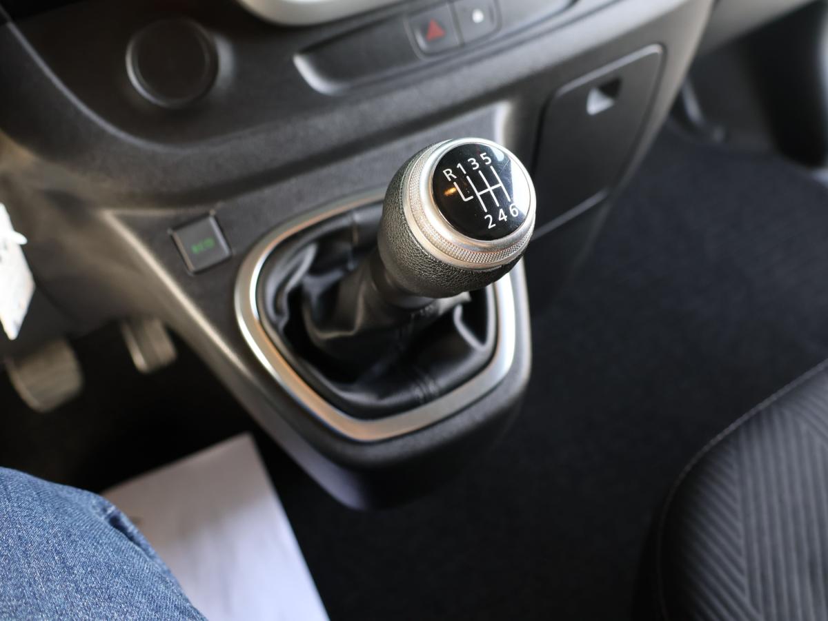 renault-trafic-2021-diesel-1997cc