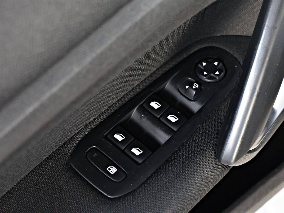 peugeot-308-2014-diesel-1560cc