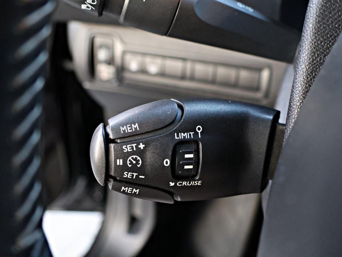 peugeot-308-2014-diesel-1560cc