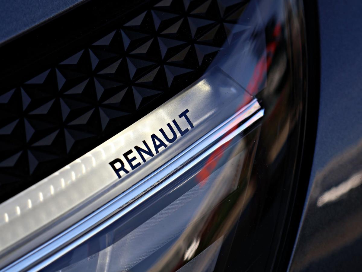 renault-megane-2022-diesel-1461cc