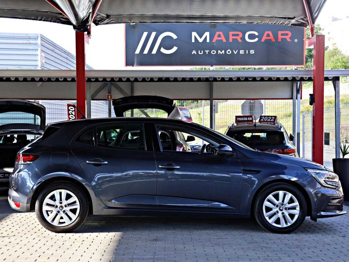 renault-megane-2022-diesel-1461cc