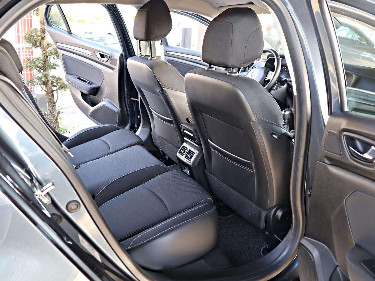 renault-megane-2022-diesel-1461cc