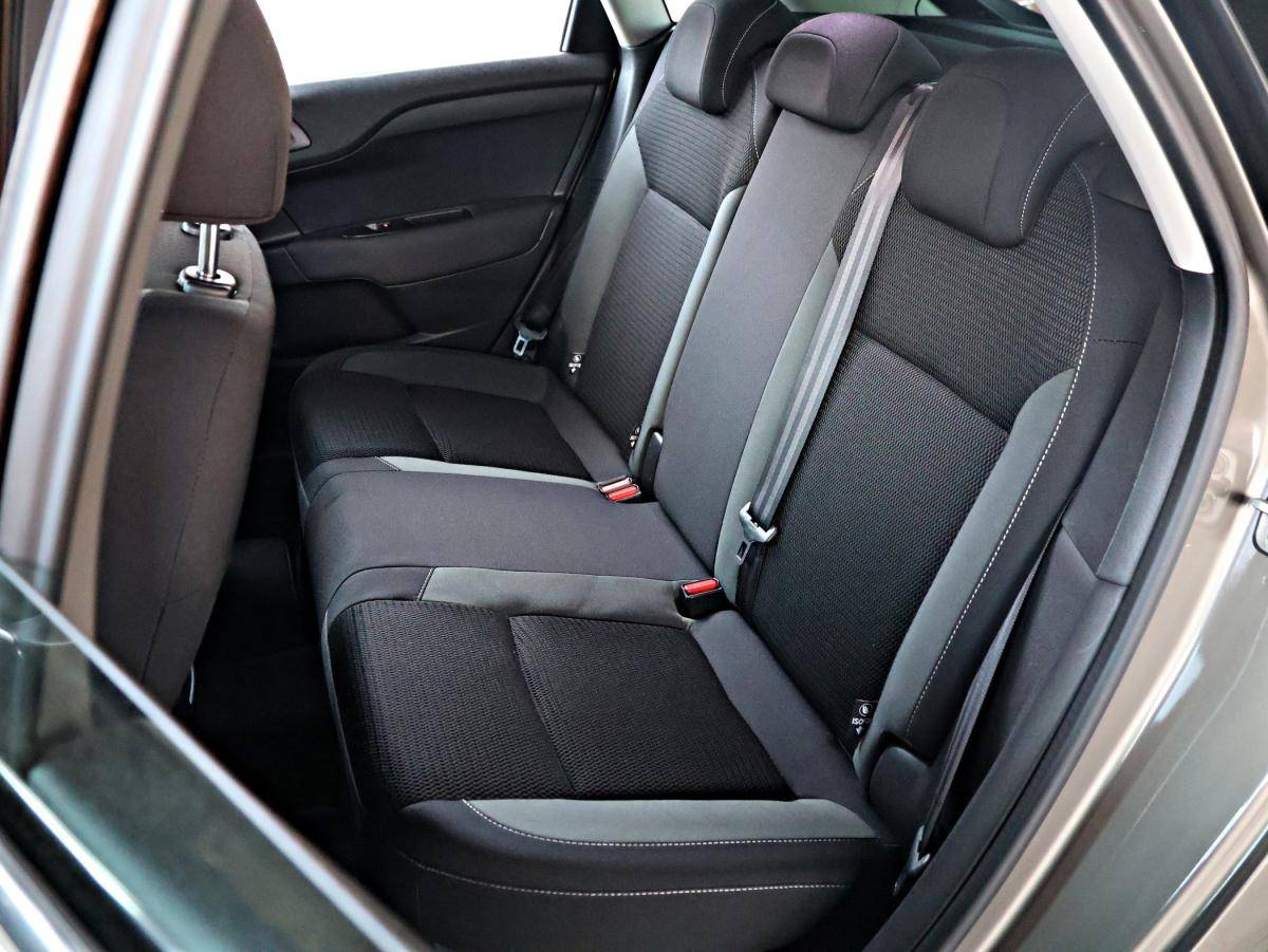 citroen-c4-2015-diesel-1560cc