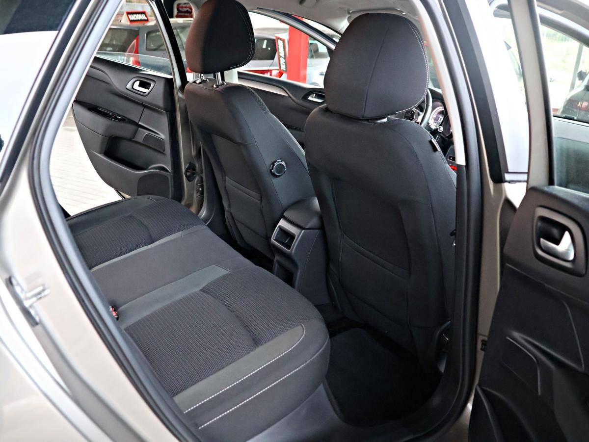 citroen-c4-2015-diesel-1560cc