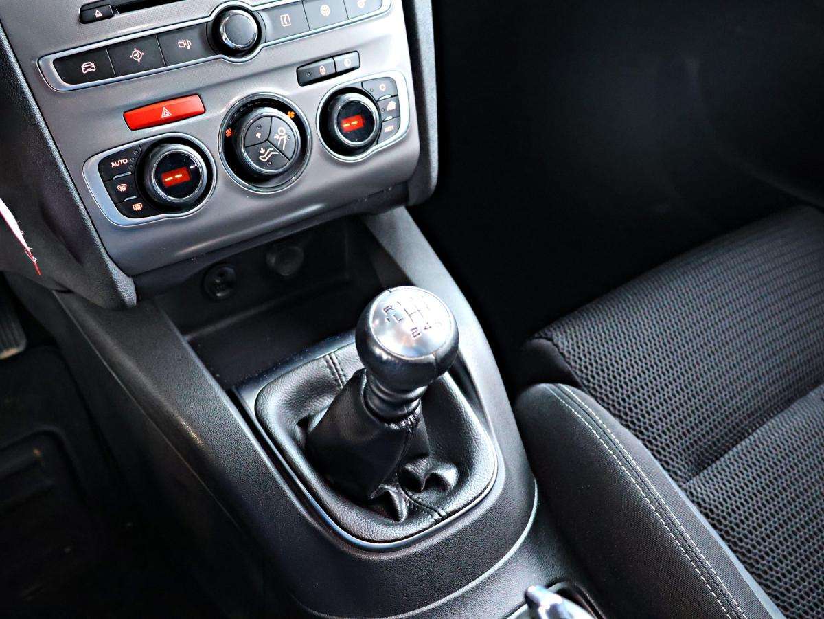citroen-c4-2015-diesel-1560cc