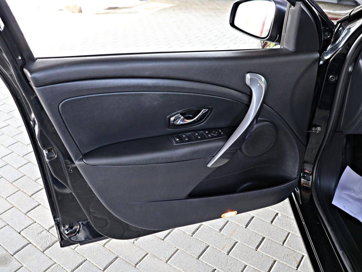renault-megane-sport-tourer-2014-diesel-1461cc
