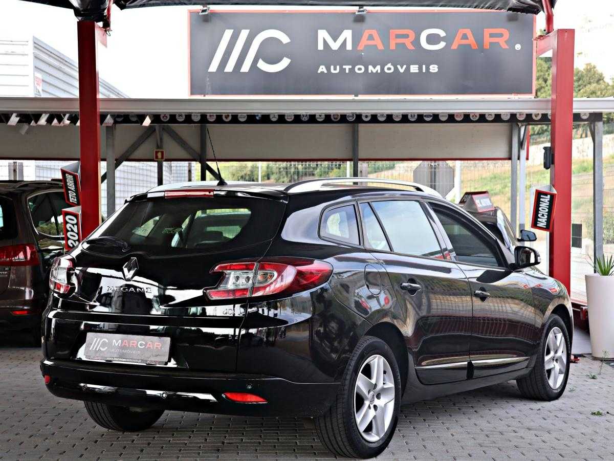 renault-megane-sport-tourer-2014-diesel-1461cc