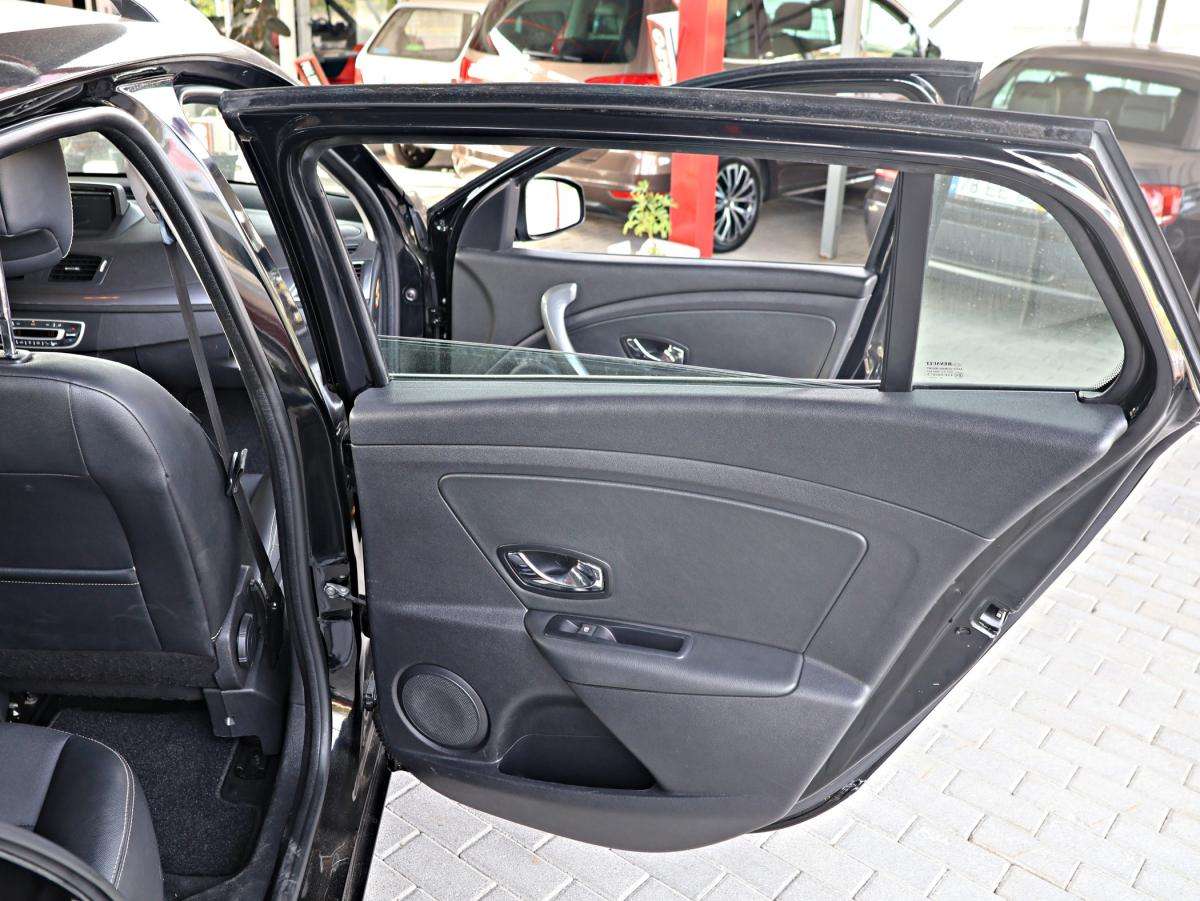 renault-megane-sport-tourer-2014-diesel-1461cc