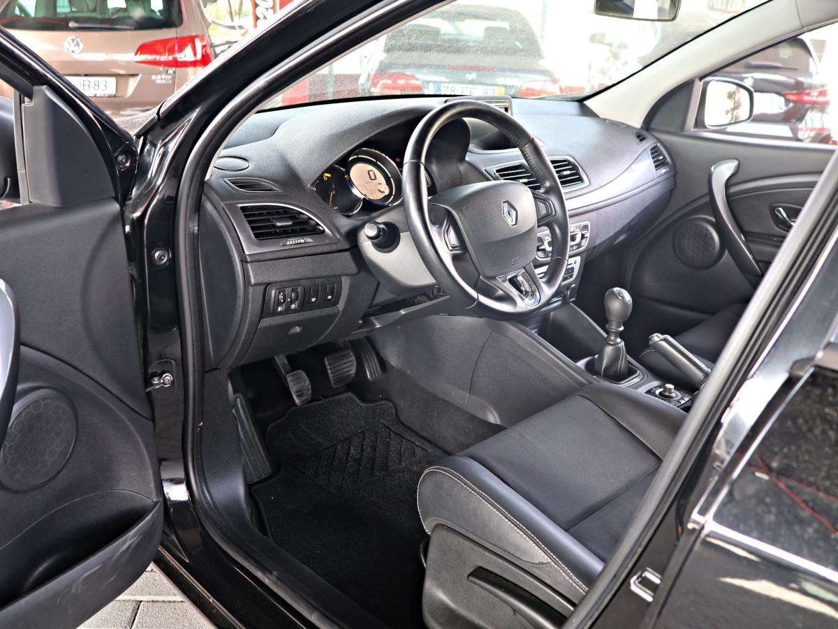 renault-megane-sport-tourer-2014-diesel-1461cc