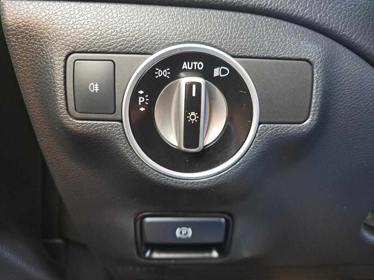 mercedes-benz-classe-a-a-200-2017-gasolina-1595cc