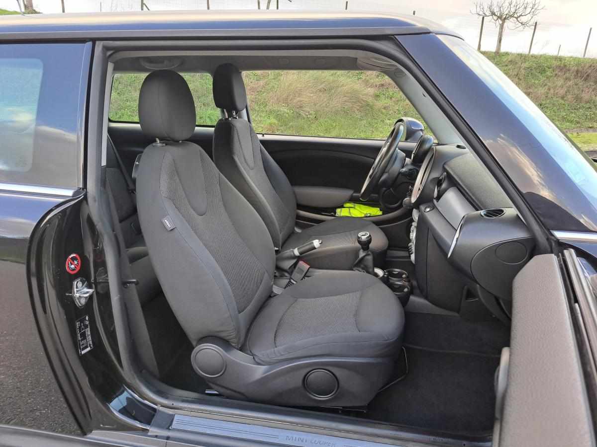 mini-cooper-d-2009-diesel-1560cc
