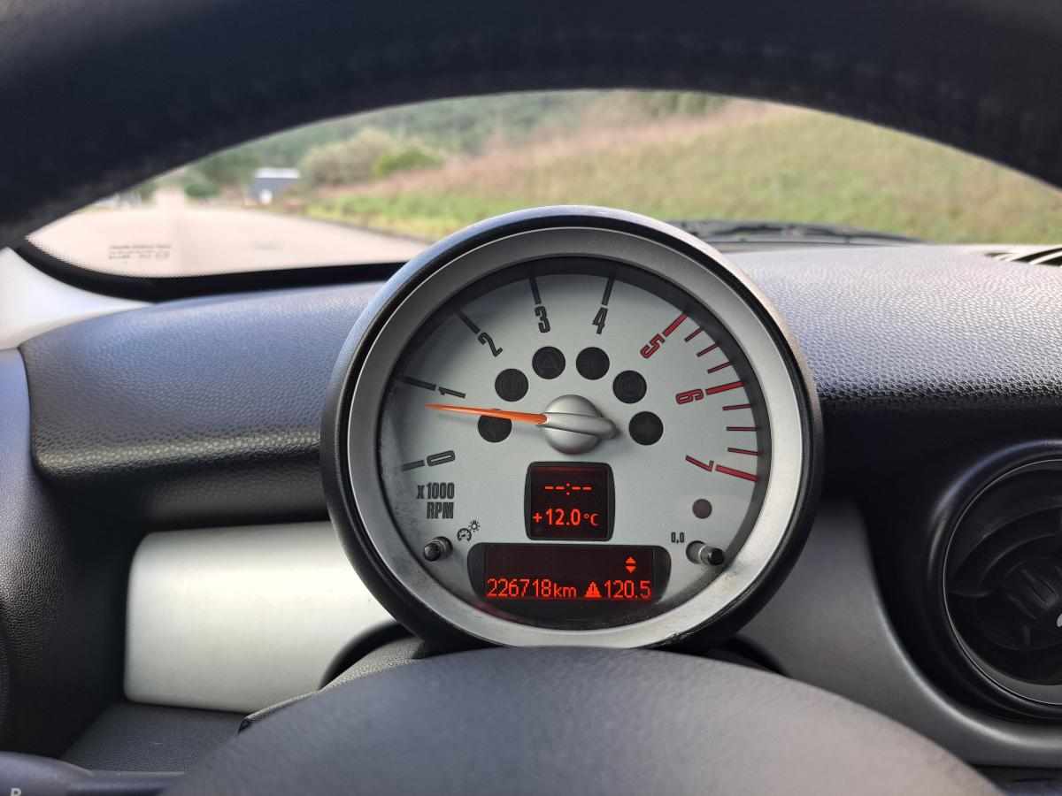 mini-cooper-d-2009-diesel-1560cc