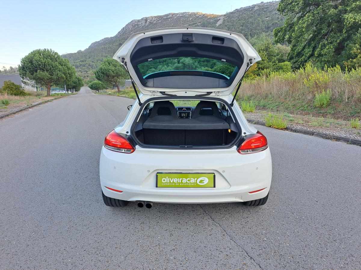 volkswagen-scirocco-2-0-tdi-2013-diesel-1968cc