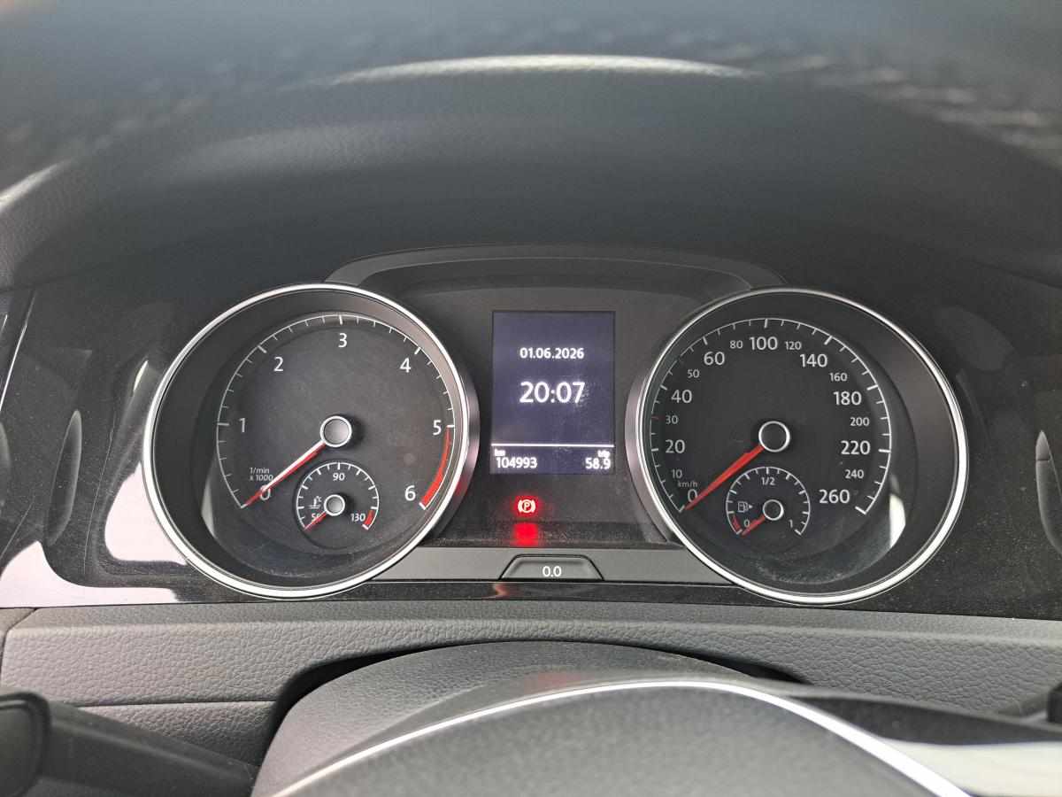 volkswagen-golf-2-0-tdi-2018-diesel-1968cc