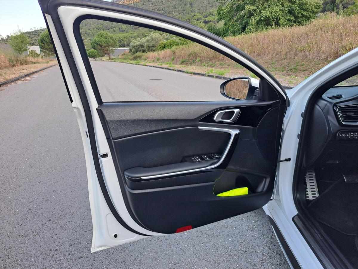 kia-ceed-1-6-crdi-2020-diesel-1598cc