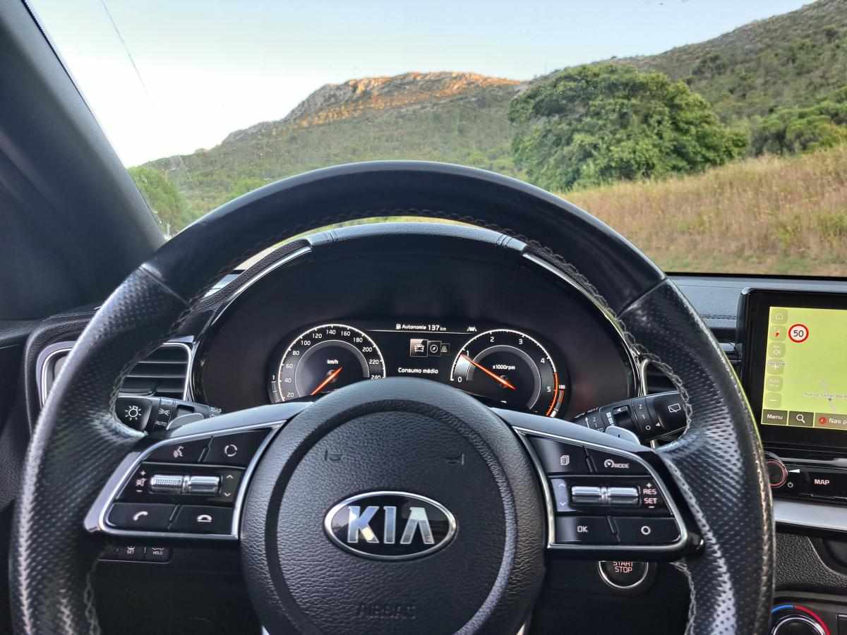 kia-ceed-1-6-crdi-2020-diesel-1598cc