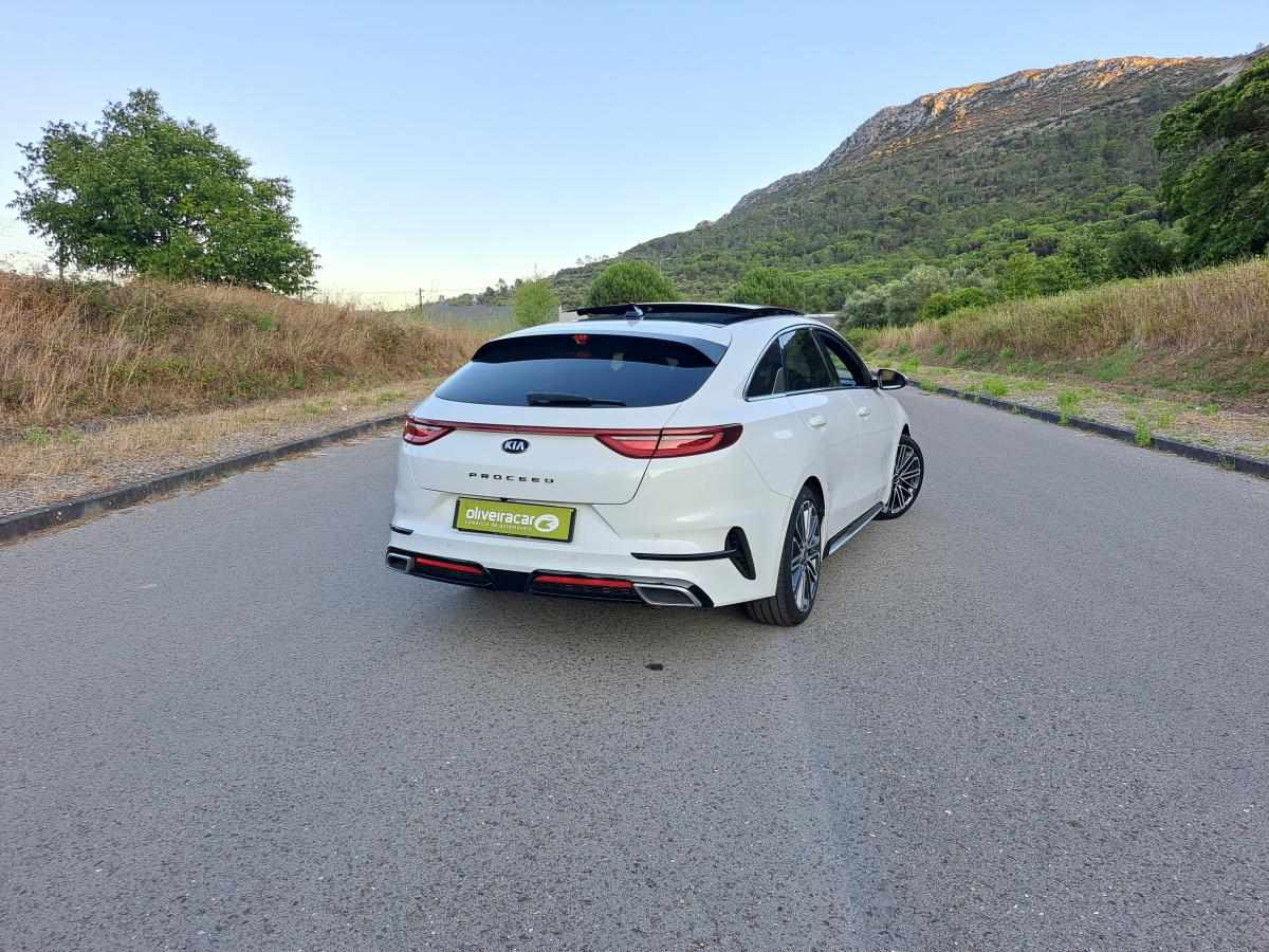 kia-ceed-1-6-crdi-2020-diesel-1598cc
