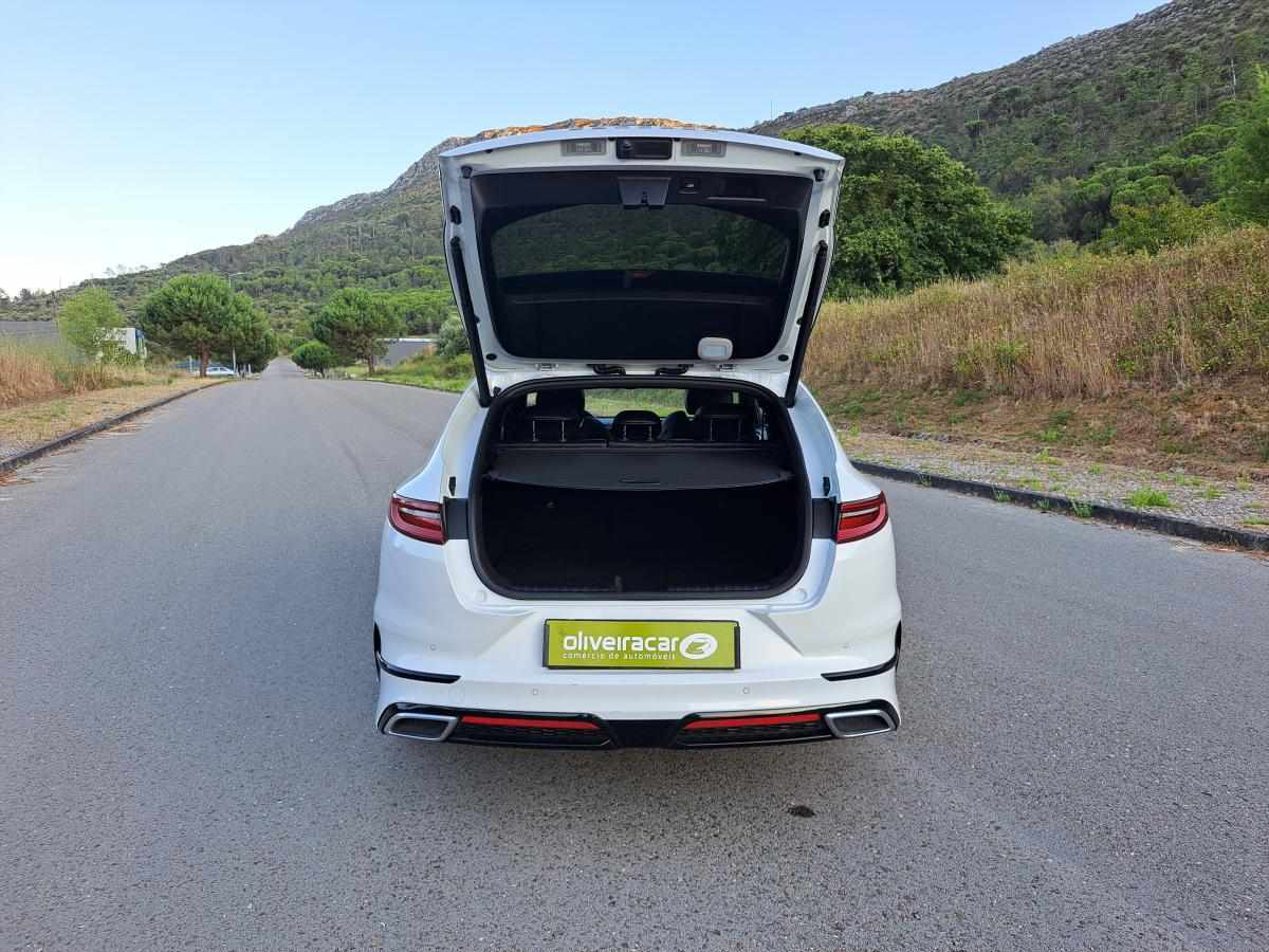 kia-ceed-1-6-crdi-2020-diesel-1598cc