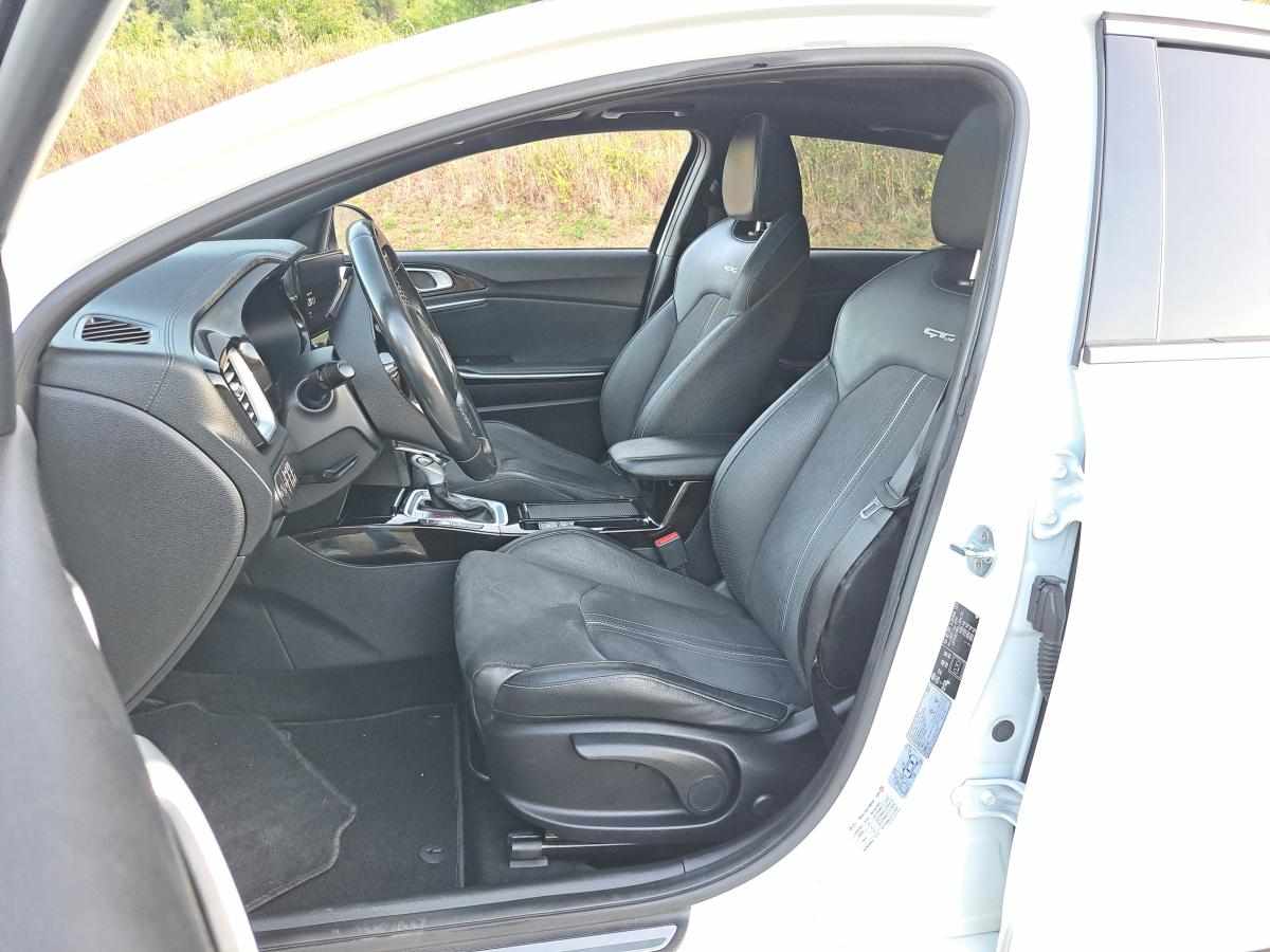 kia-ceed-1-6-crdi-2020-diesel-1598cc