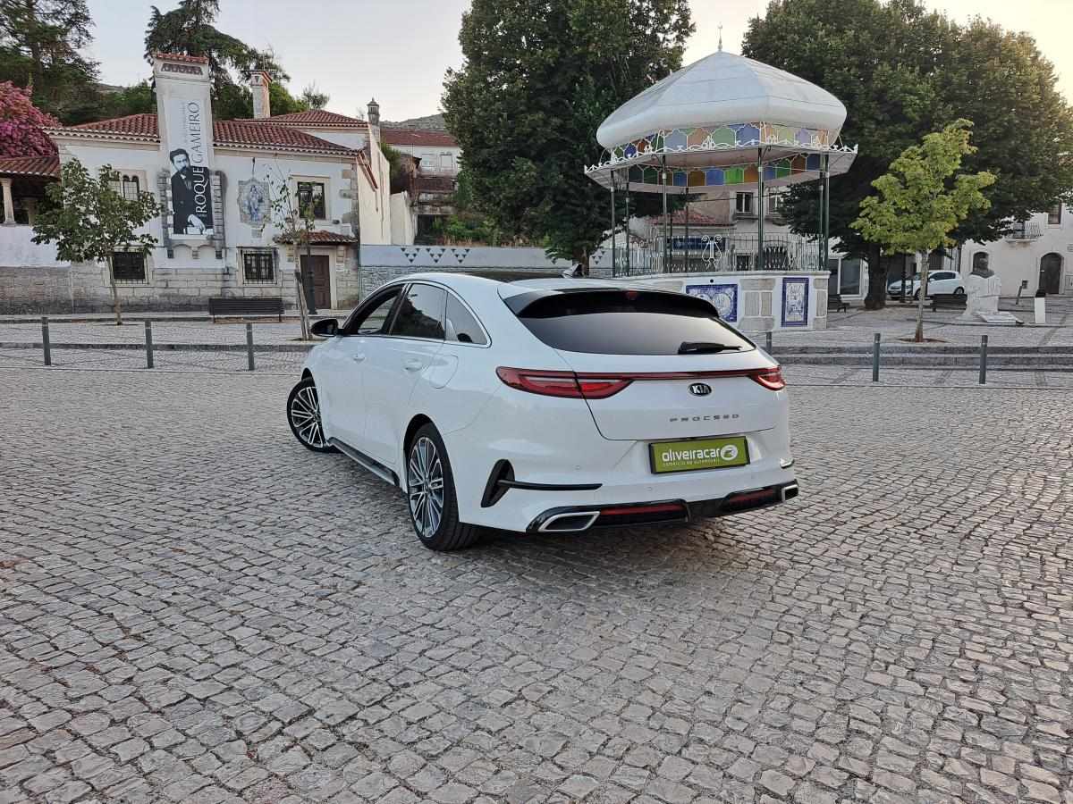 kia-ceed-1-6-crdi-2020-diesel-1598cc