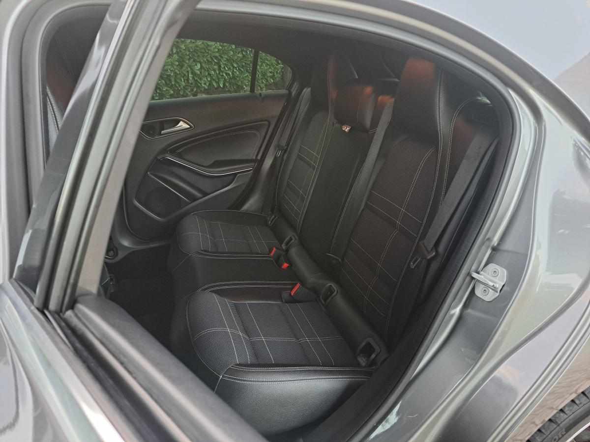 mercedes-benz-classe-a-a-180-2016-gasolina-1595cc
