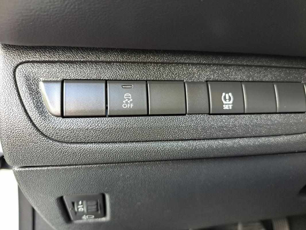 peugeot-208-2017-gasolina-1199cc