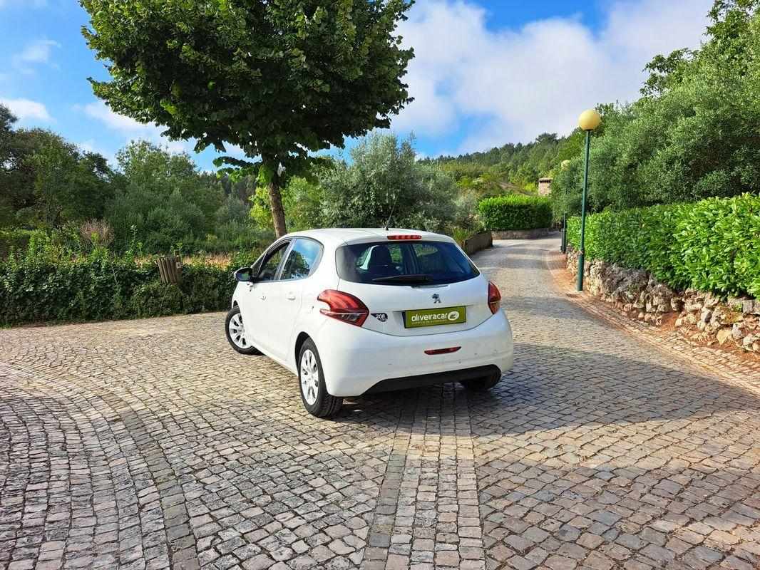 peugeot-208-2017-gasolina-1199cc