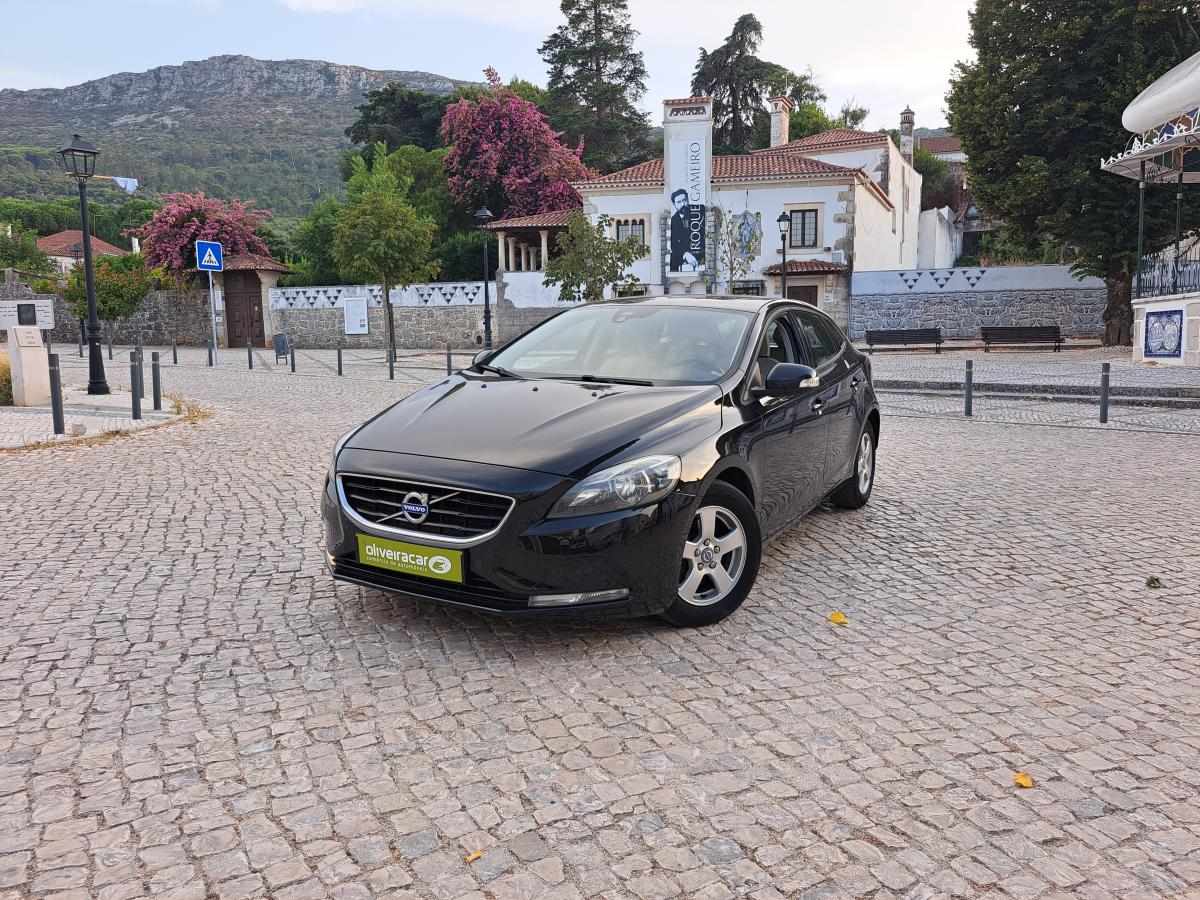 volvo-v40-d2-2015-diesel-1560cc