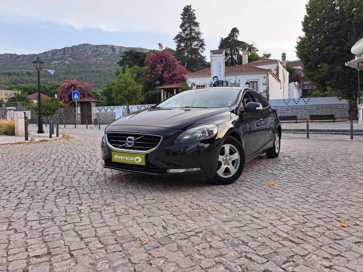 volvo-v40-d2-2015-diesel-1560cc
