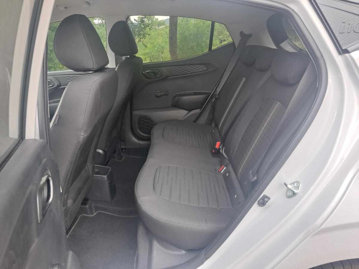 hyundai-i10-1-0-blue-2023-gasolina-998cc