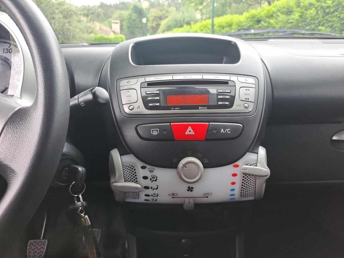 peugeot-107-1-0-2013-gasolina-998cc
