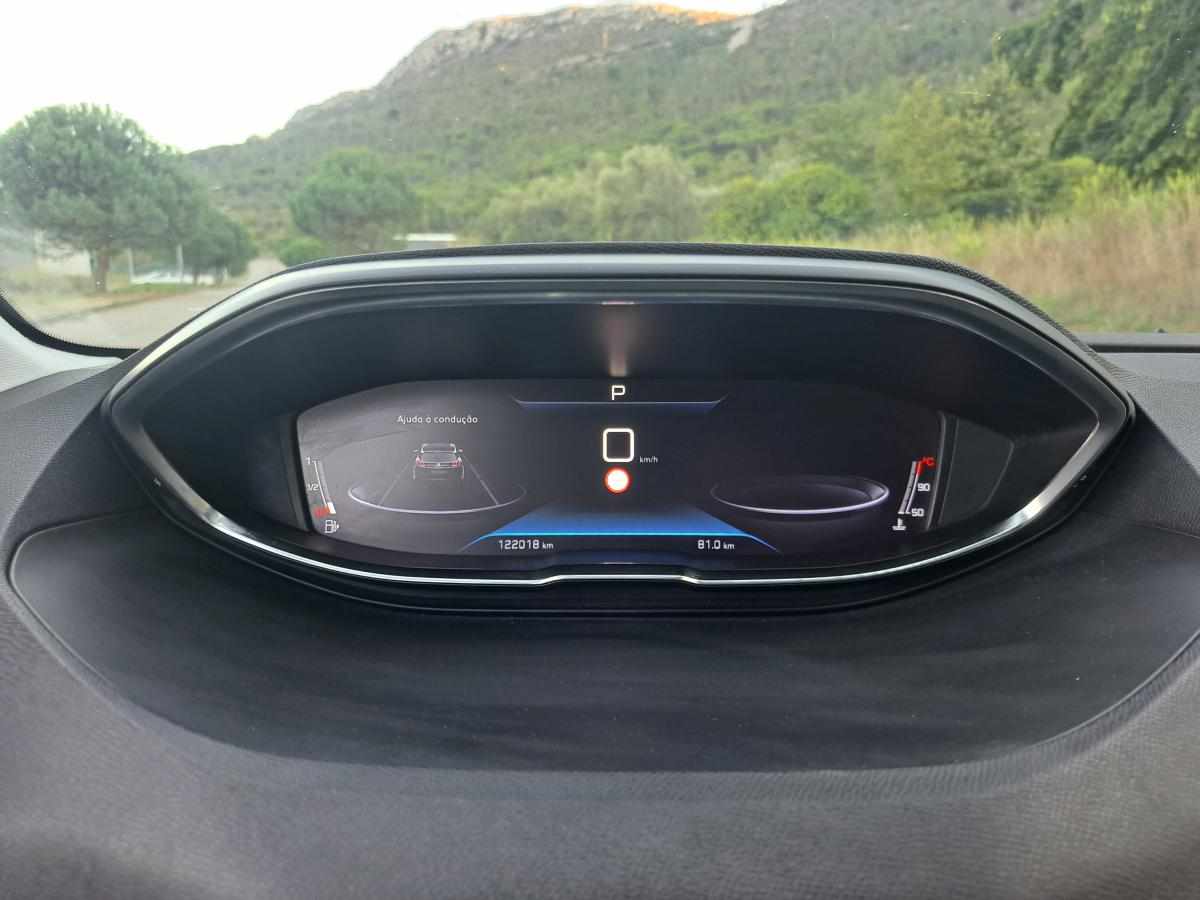 peugeot-3008-1-5-bluehdi-2020-diesel-1499cc