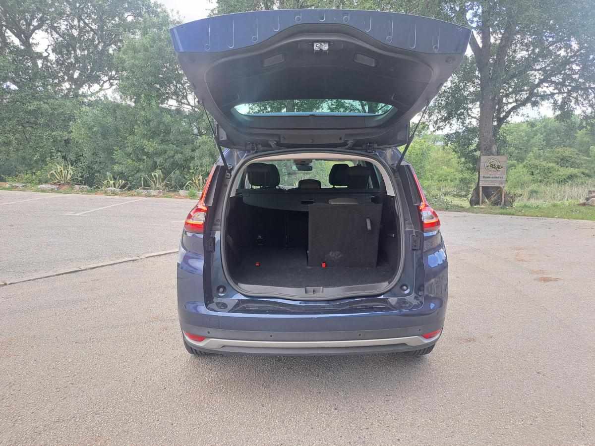 renault-scenic-1-7-blue-dci-2019-diesel-1749cc