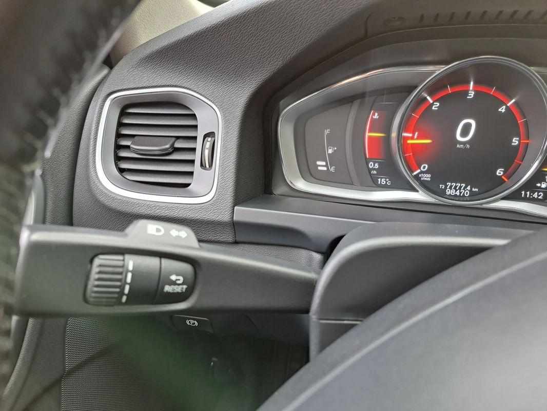 volvo-v60-2017-diesel-1969cc