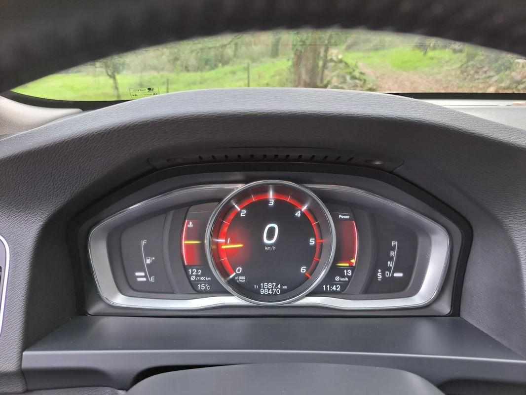 volvo-v60-2017-diesel-1969cc