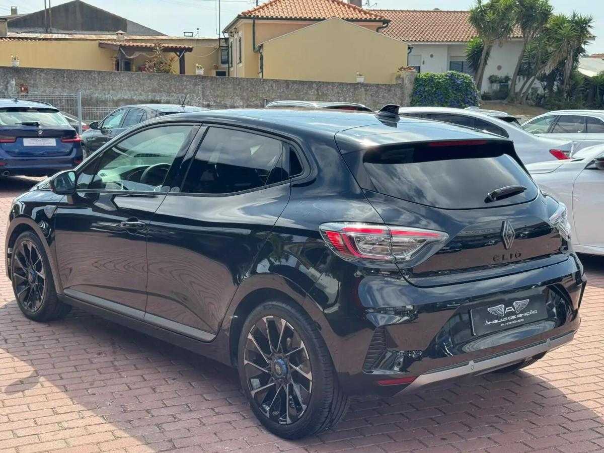 renault-clio-2025-hibrido-a-gasolina-1598cc