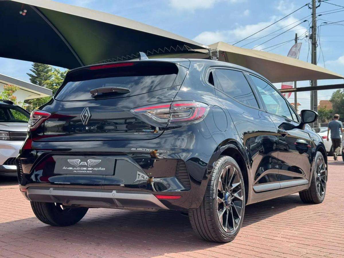renault-clio-2025-hibrido-a-gasolina-1598cc