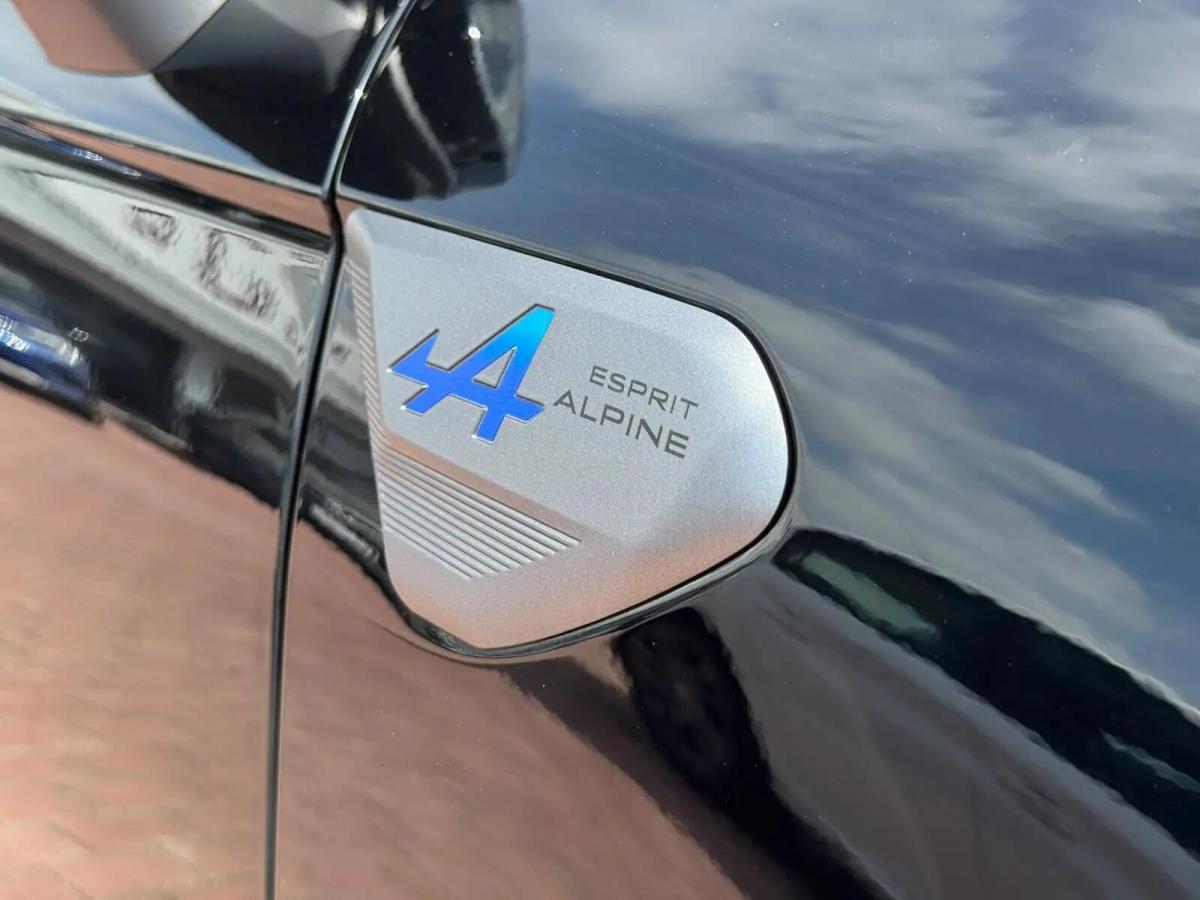 renault-clio-2025-hibrido-a-gasolina-1598cc