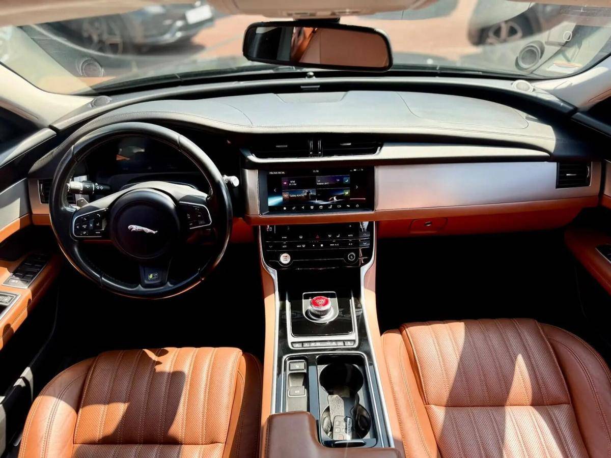 jaguar-xf-2016-diesel-1999cc
