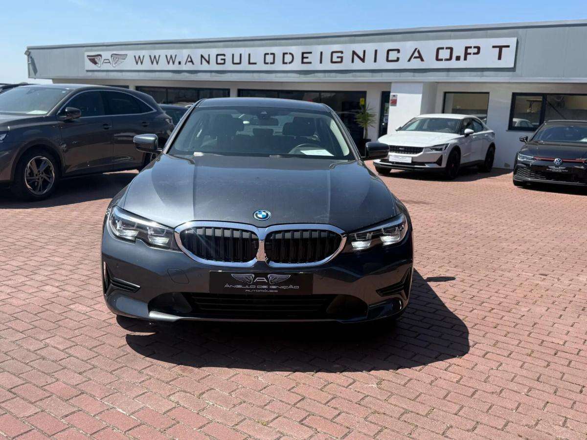 bmw-serie-3-330e-xdrive-2021-hibrido-a-gasolina-1998cc