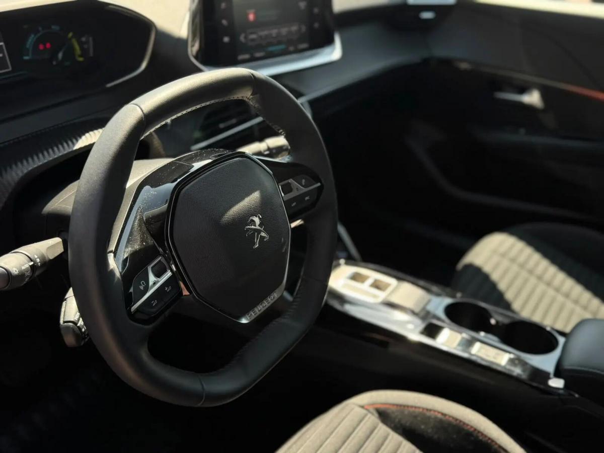 peugeot-e-208-2022-eletrico-0cc